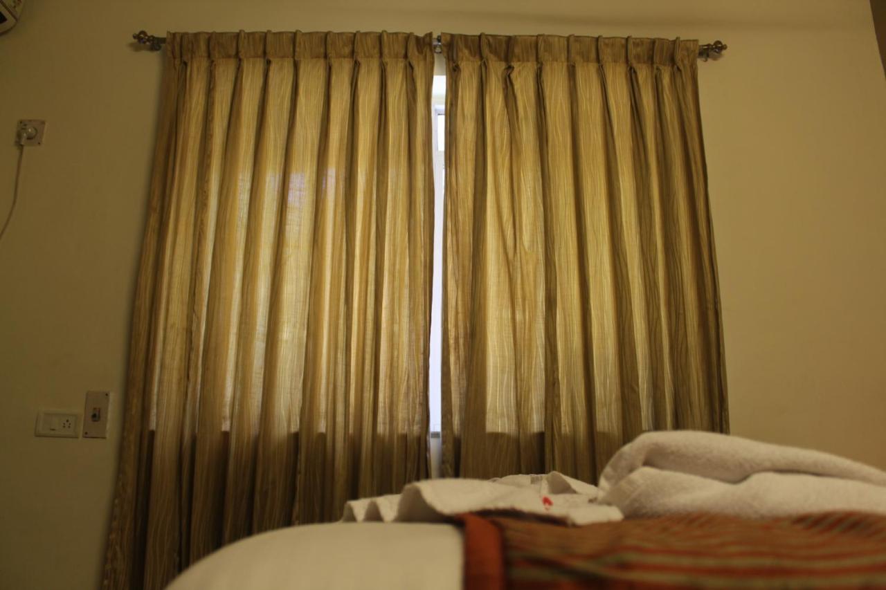 Hotel Solmar Panaji Luaran gambar